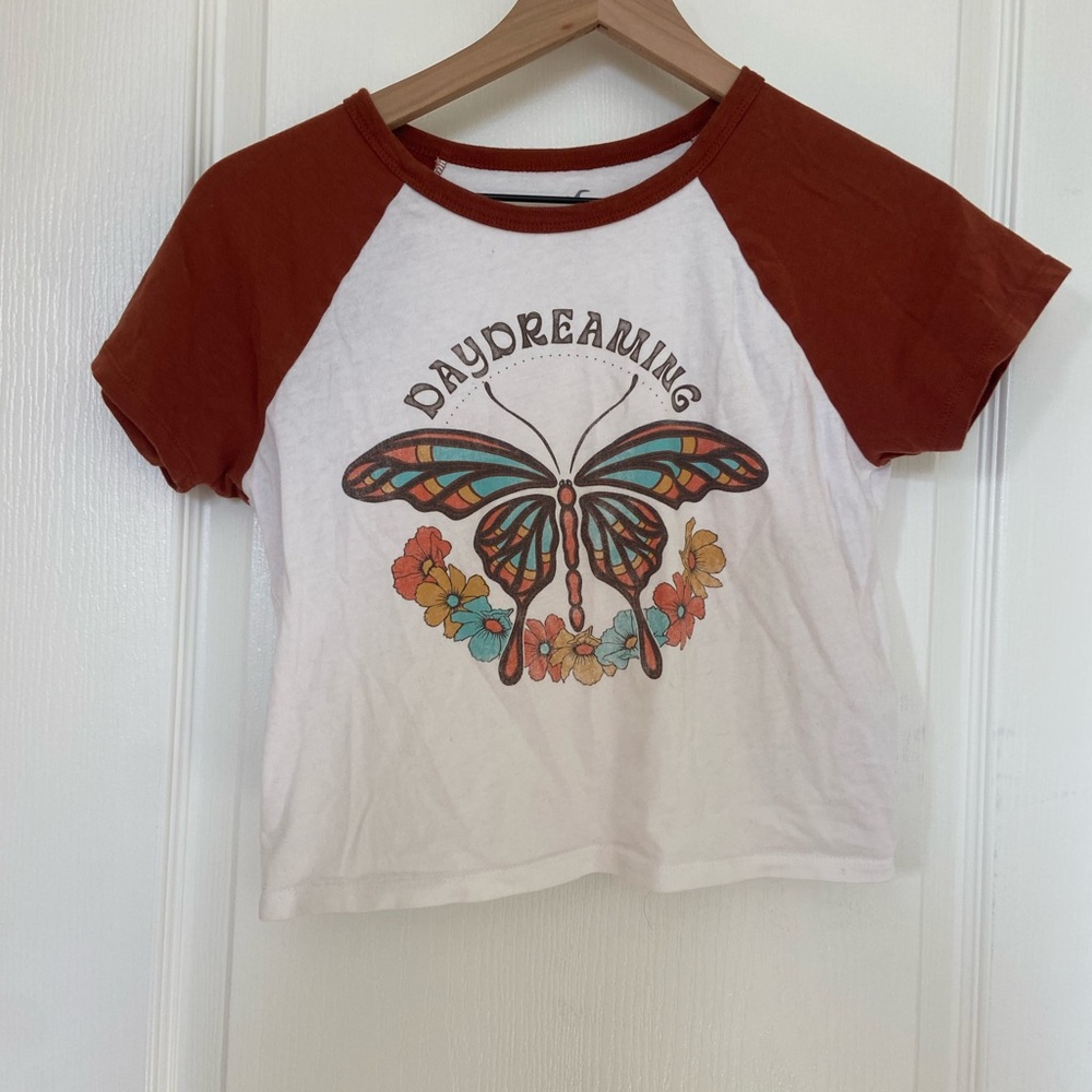 Hollister Daydreaming Butterfly Crop Top - White and Brown